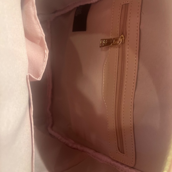 Badgley Mischka Diamond Quilted light Pink Backpack - Picture 6 of 9